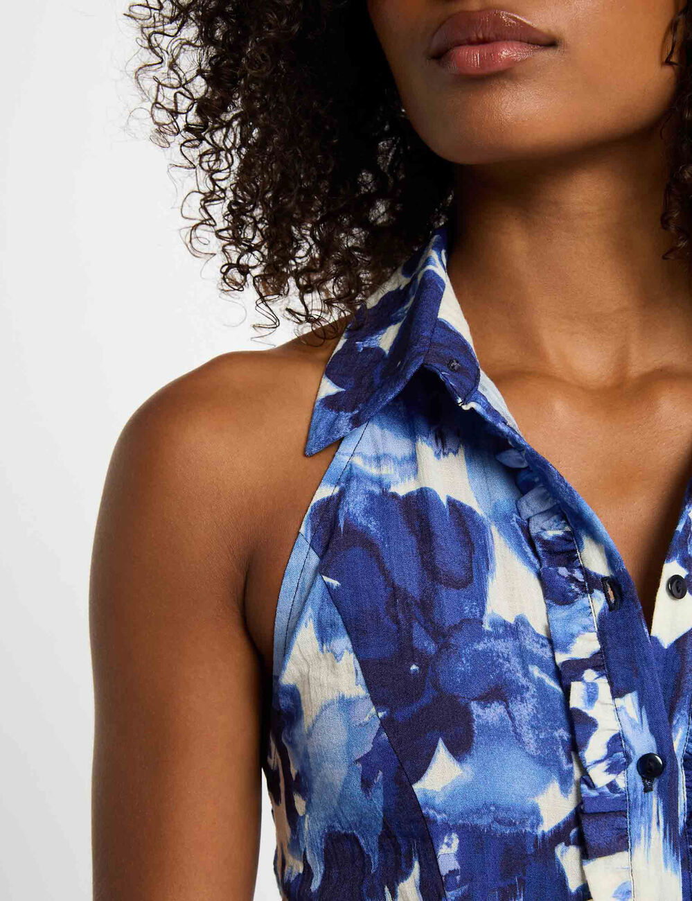 Kurzes ausgestelltes Kleid mit Muster mehrfarbig damen