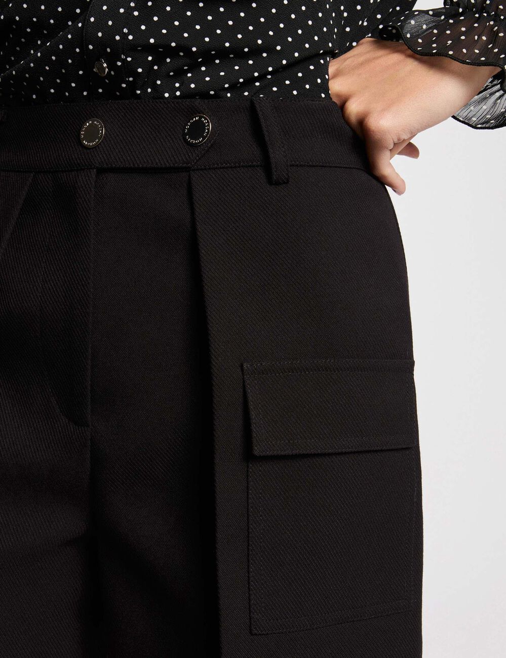 Short droit poches &agrave; rabat noir femme