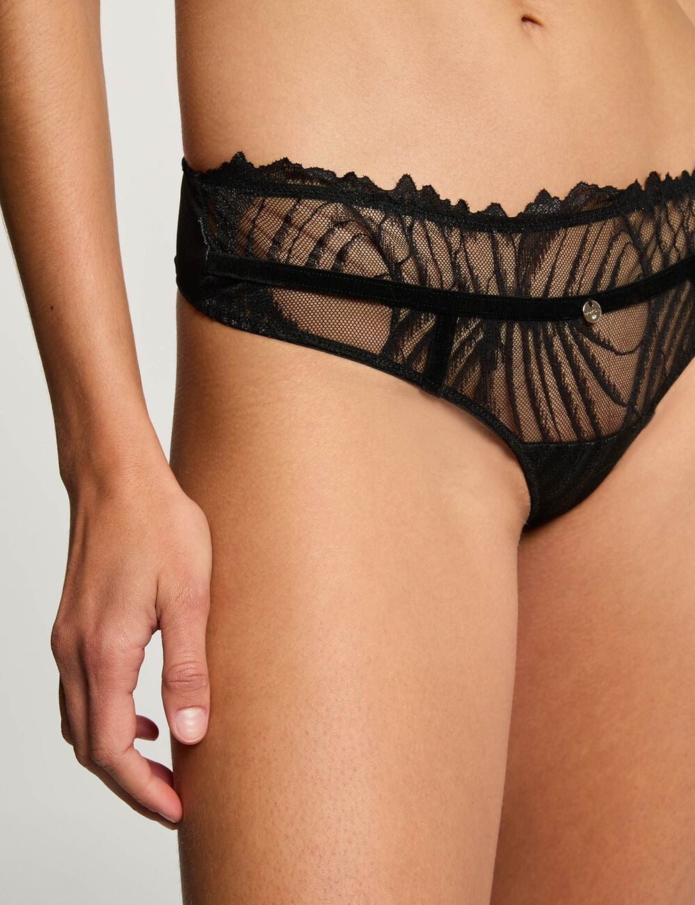 Shorty dentelle taille basse noir femme