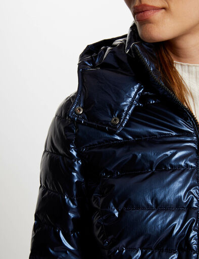 metallisierte daunenjacke mit kapuze blau damen Metallisierte Daunenjacke mit Kapuze blau damen