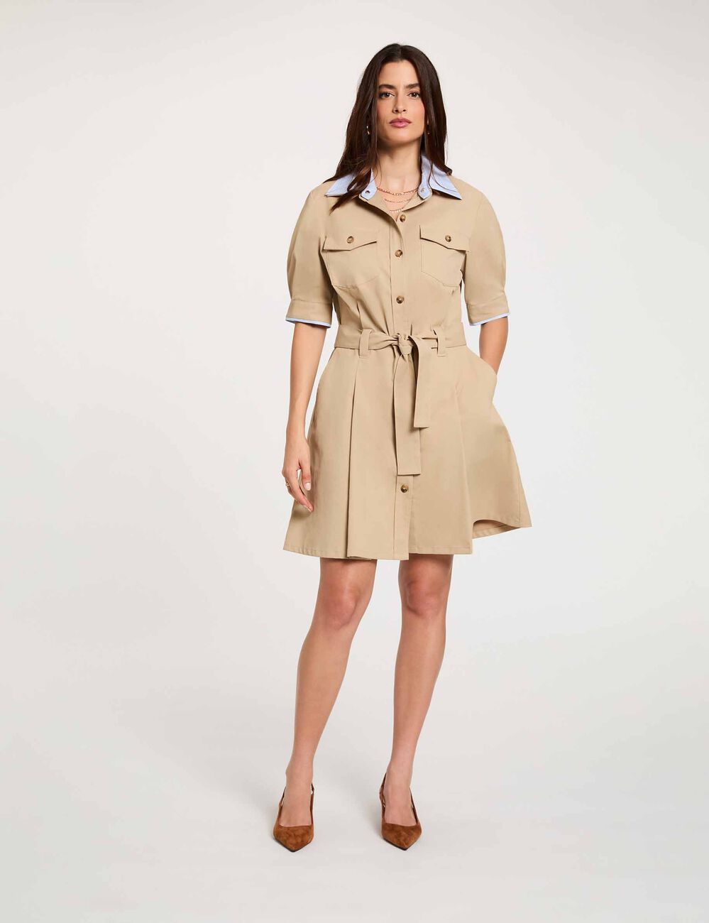 Kurzes Kleid mit Reverskragen beige damen