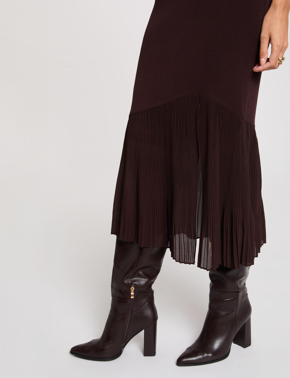 Gestricktes Kleid mit G&uuml;rtel dunkelbraun damen