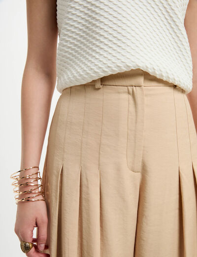 Weite Hose mit Bundfalten creme damen