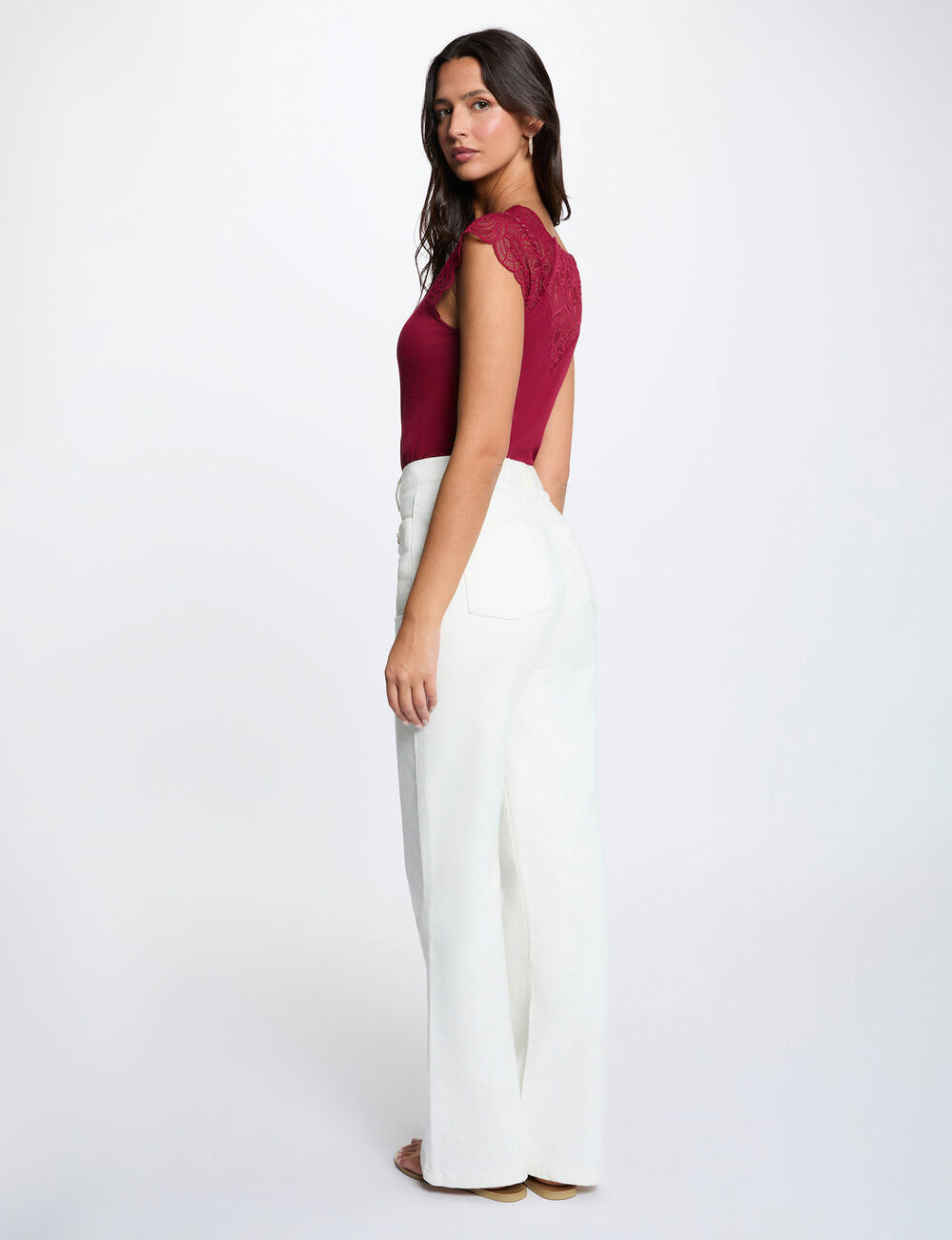 T shirt en dentelle col rond bordeaux femme