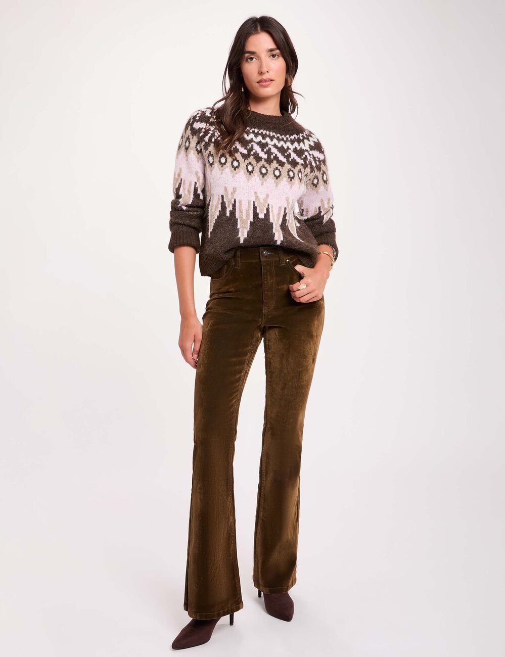 Pull chevron col rond marron fonc&eacute; femme