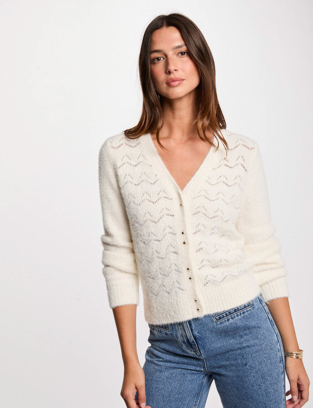 Gilet col v textur&eacute; ivoire femme