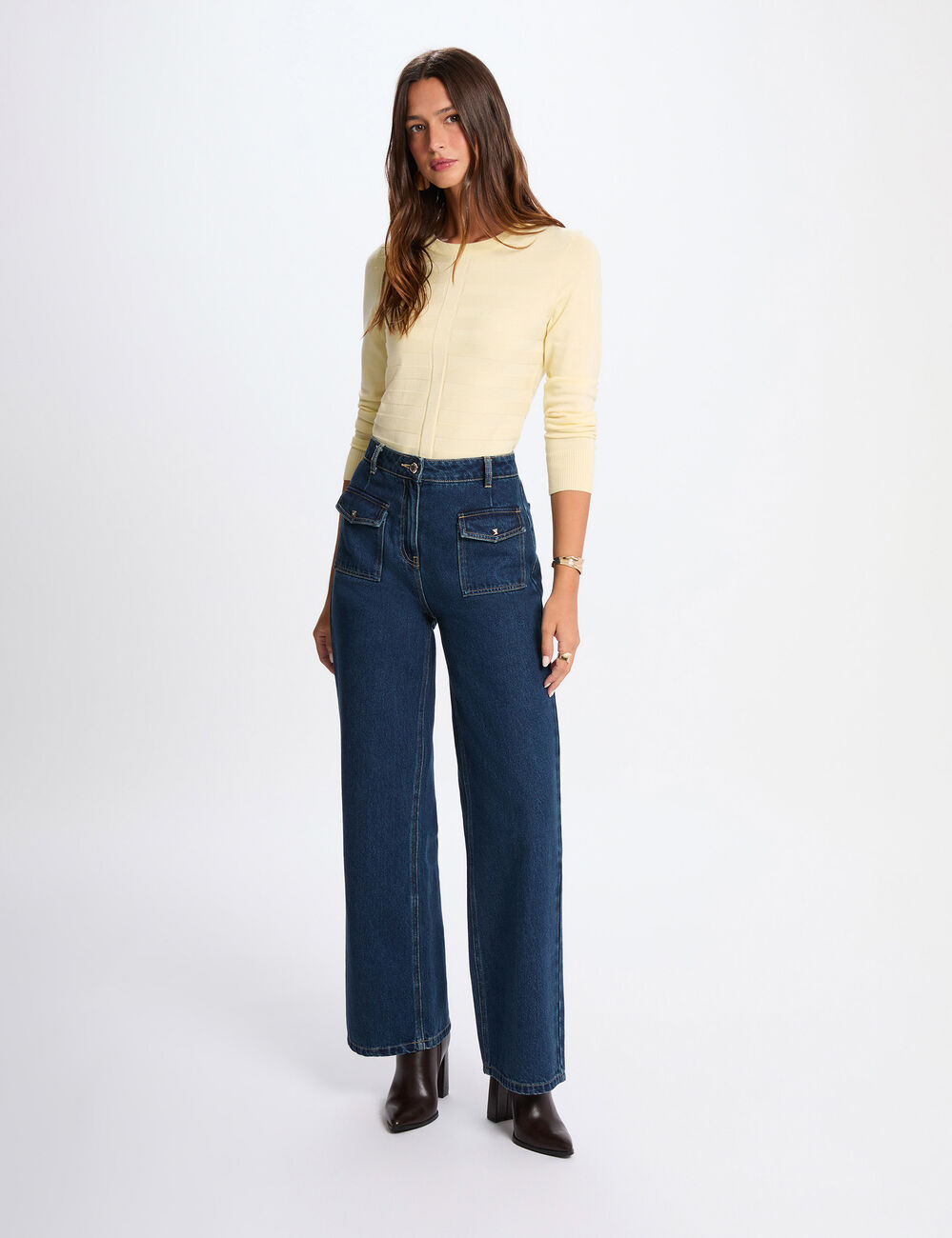 Pull ajust&eacute; col rond jaune clair femme