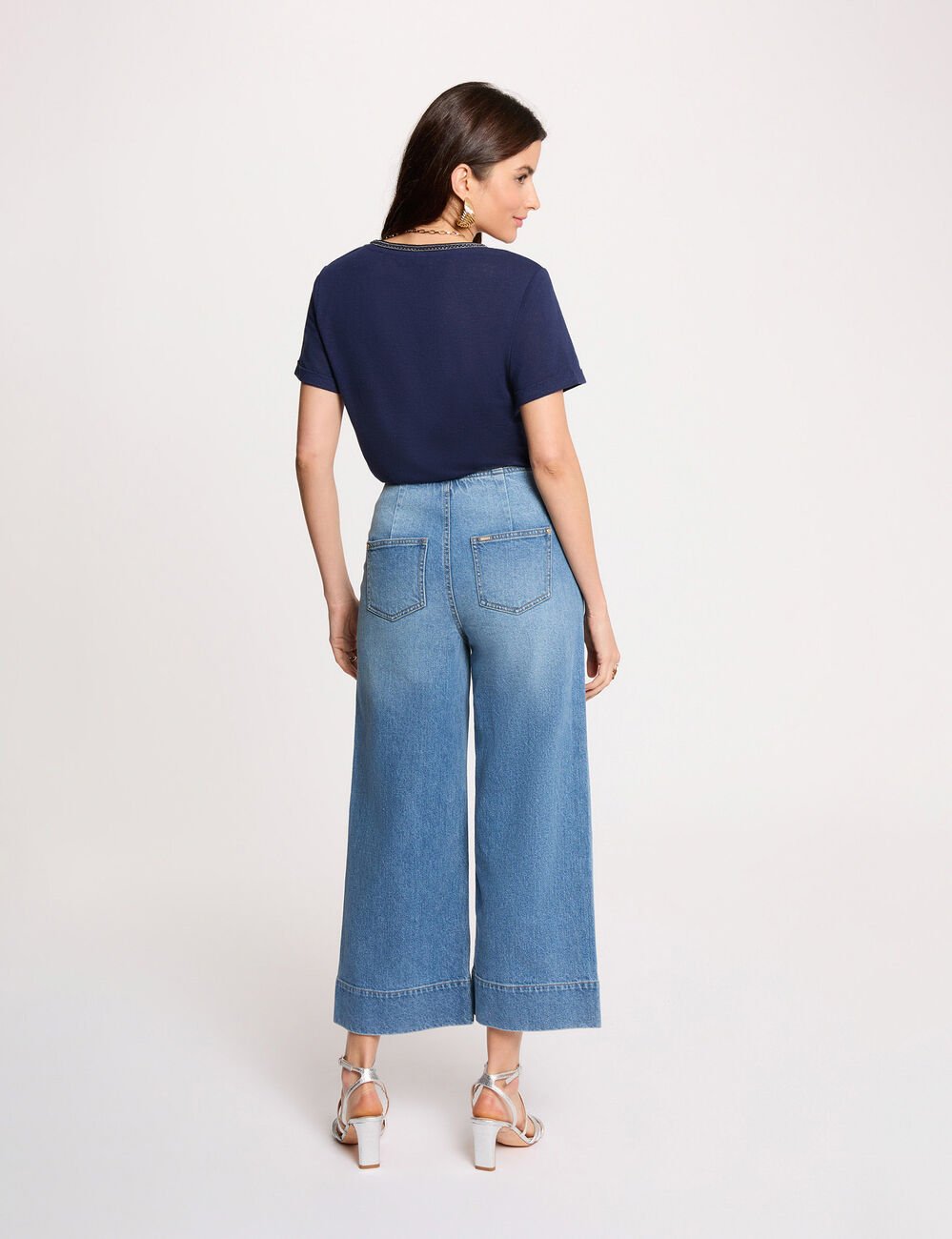 T-shirt col v perl&eacute; bleu marine femme