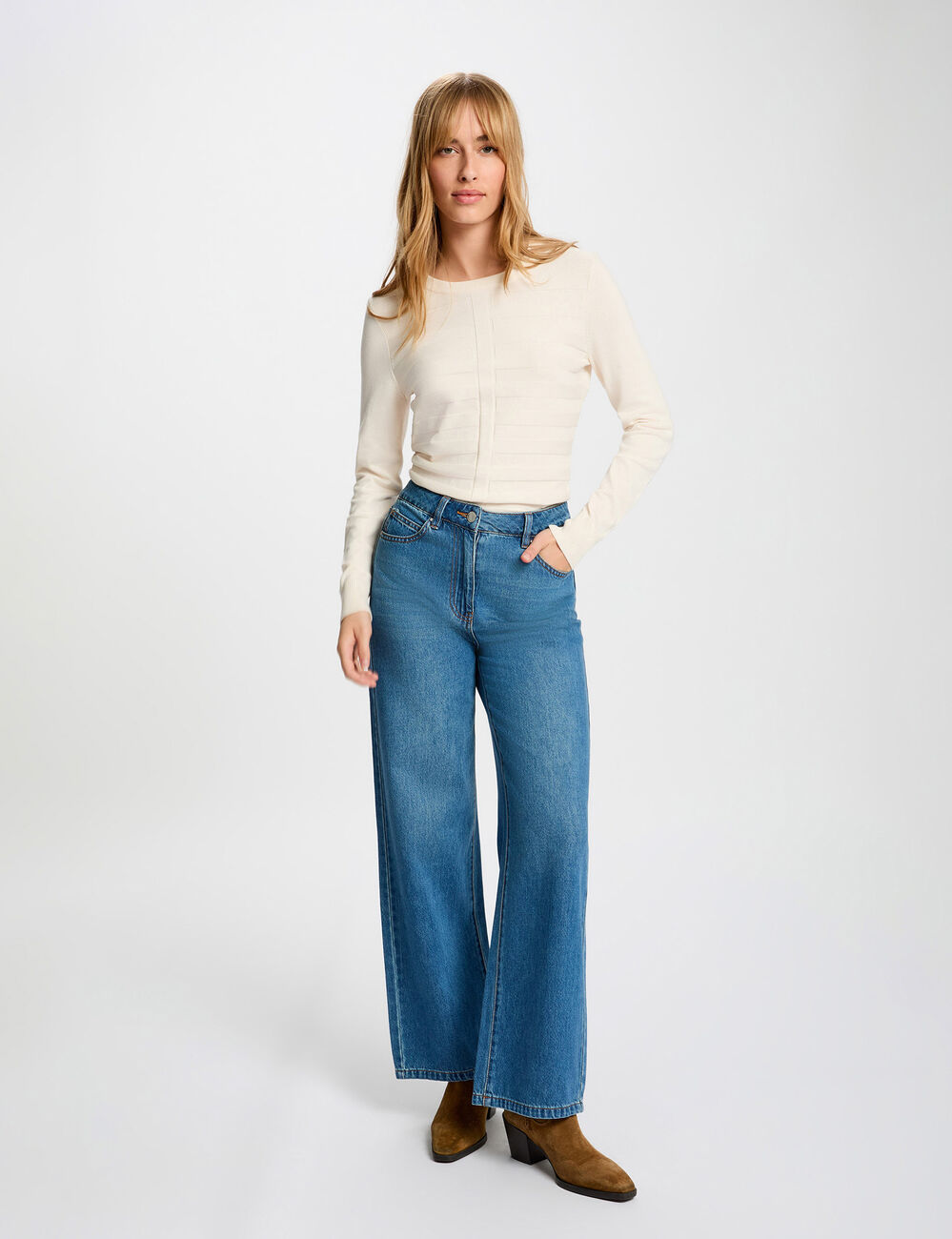 Pull ajust&eacute; col rond ivoire femme