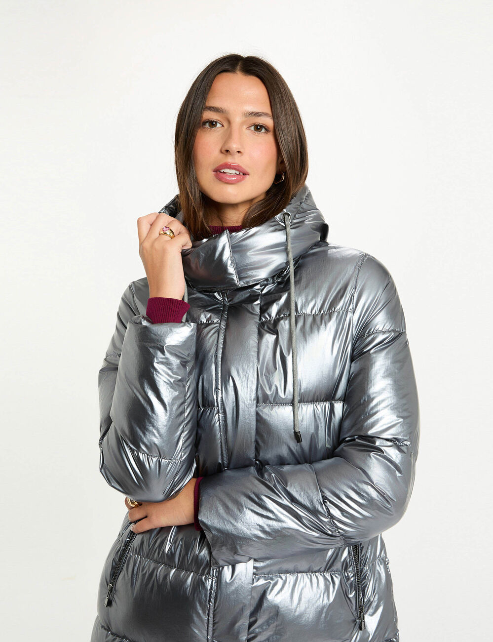 Lange, gl&auml;nzende Daunenjacke couleur argent damen