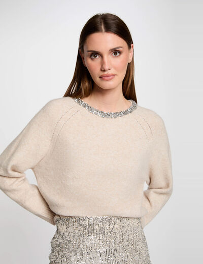 Pull col bateau détails bijoux beige femme