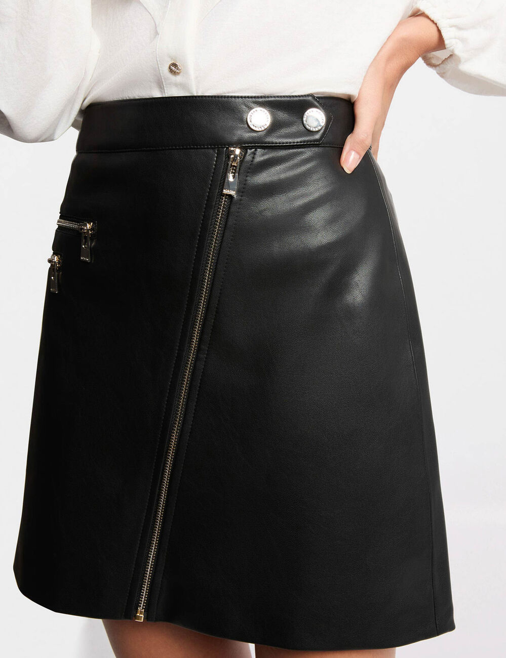 Jupe courte ajust&eacute;e noir femme