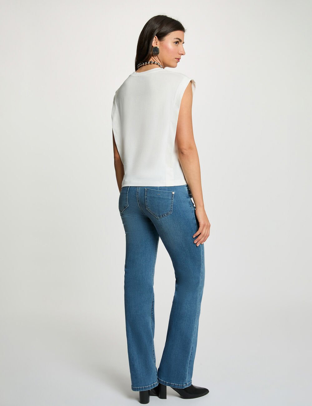 Gerade geschnittenes T-Shirt. weiss damen