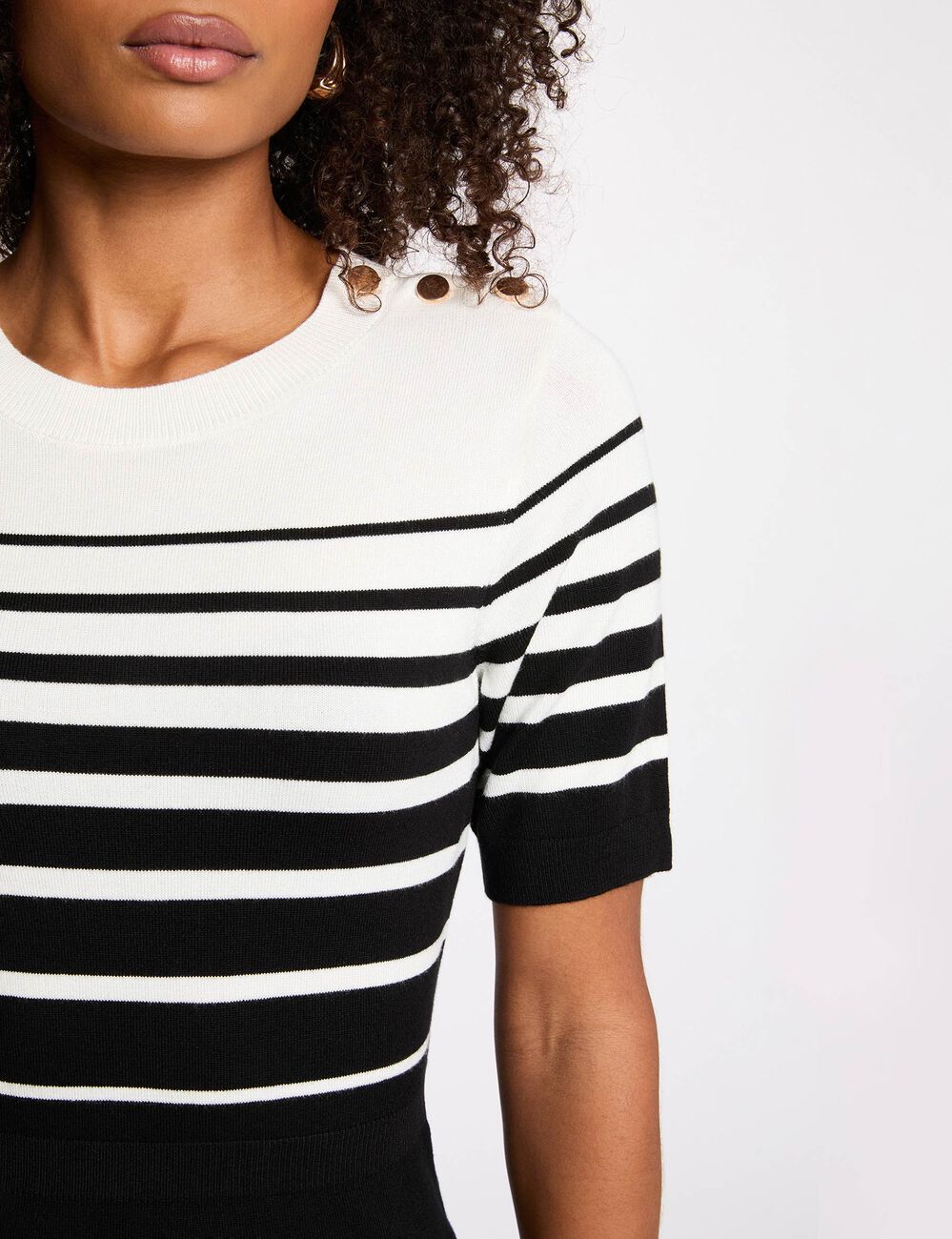 Kurzes, tailliertes Strickkleid schwarz damen