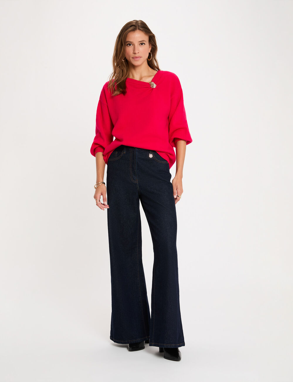 Asymmetrischer Pullover mit Schmuck damen