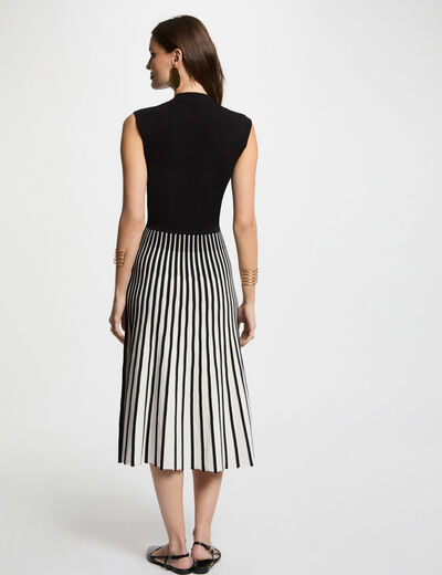 Robe tricot trapèze plissée noir femme