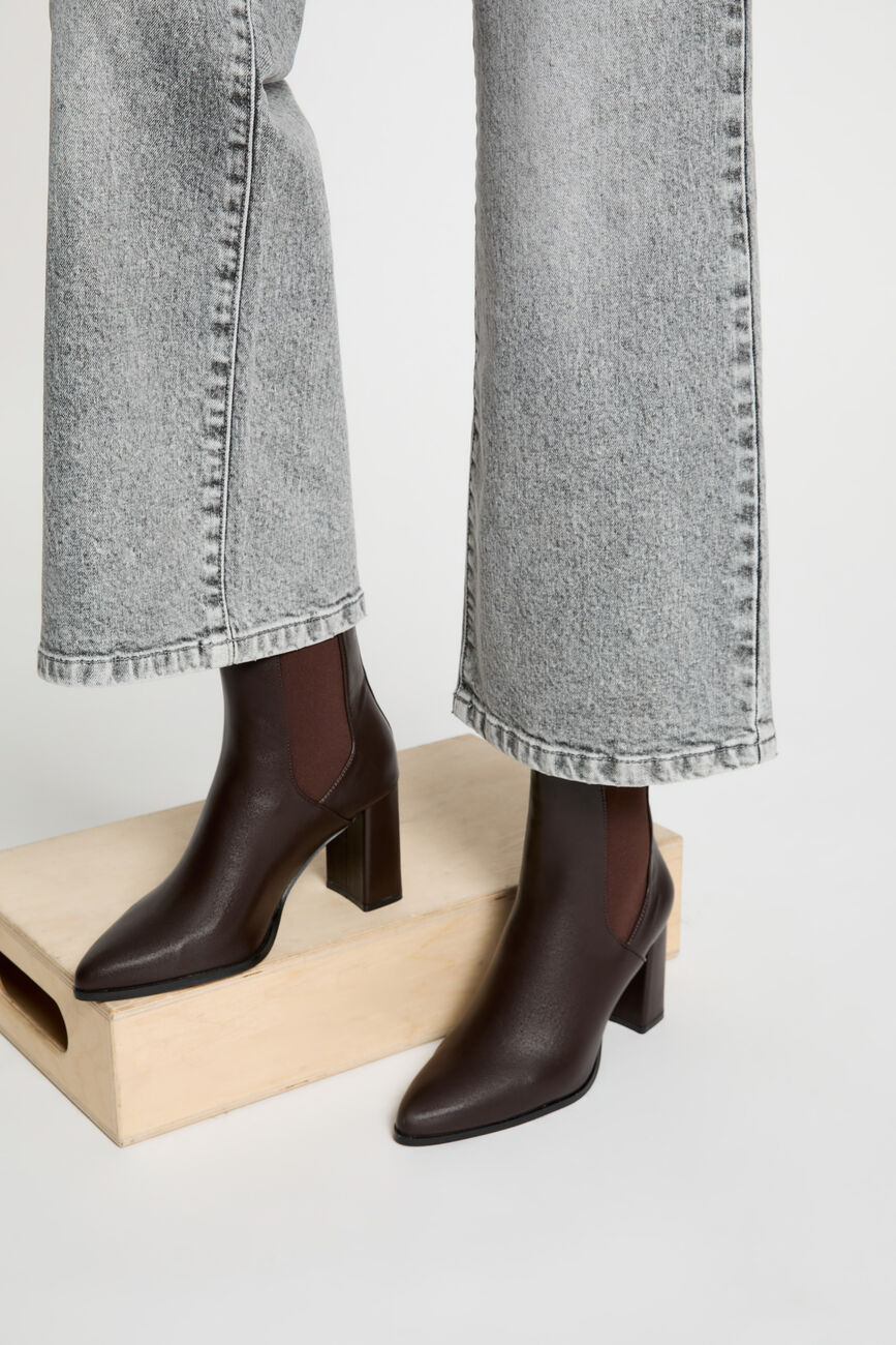 Botte similicuir marron fonc&eacute; femme