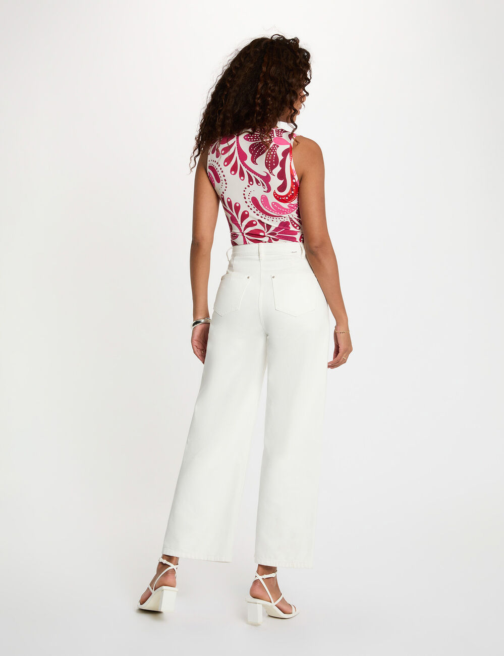 Tailliertes T-Shirt mit Herzausschnitt mehrfarbig damen