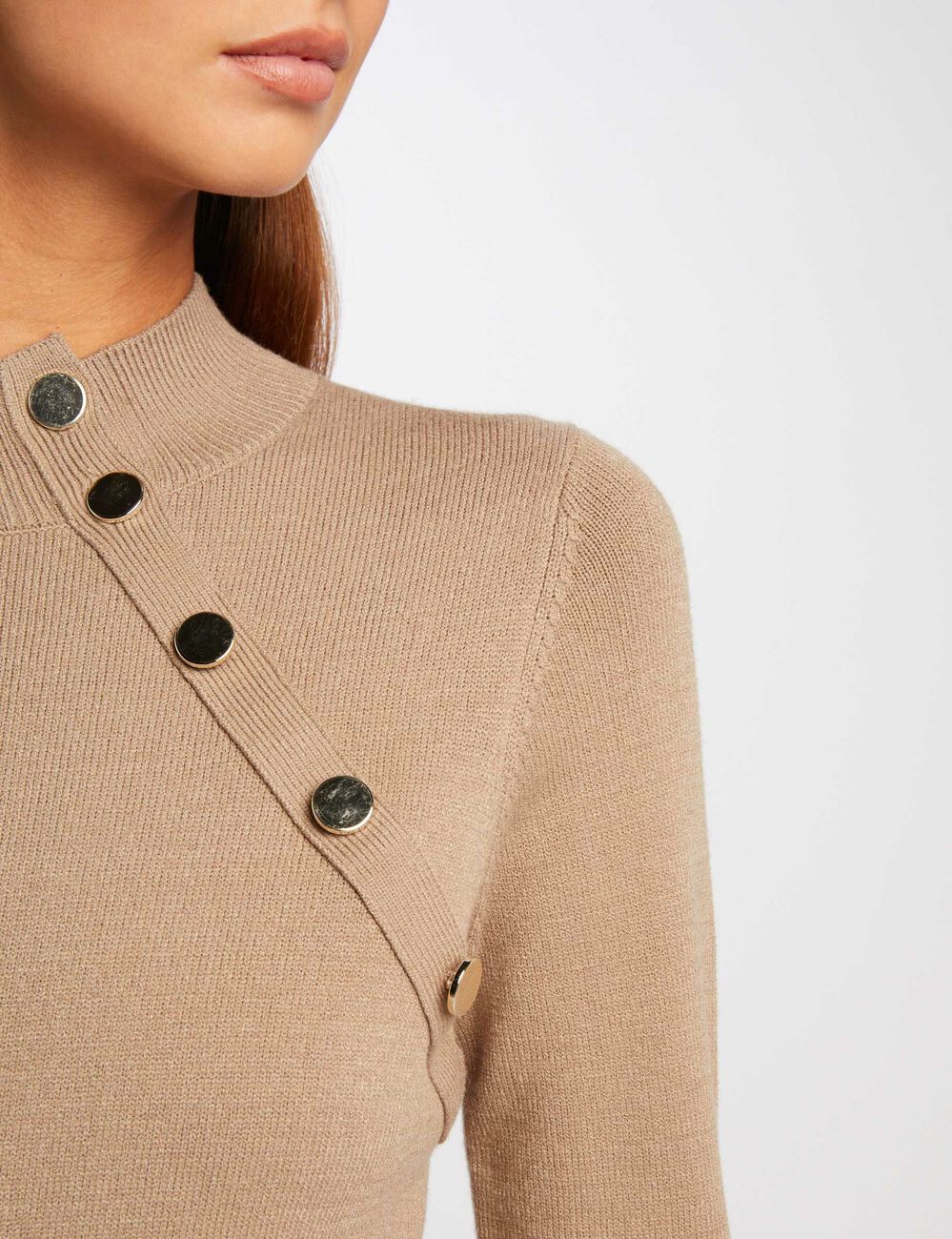 Pull manches longues boutons d&eacute;coratifs taupe femme