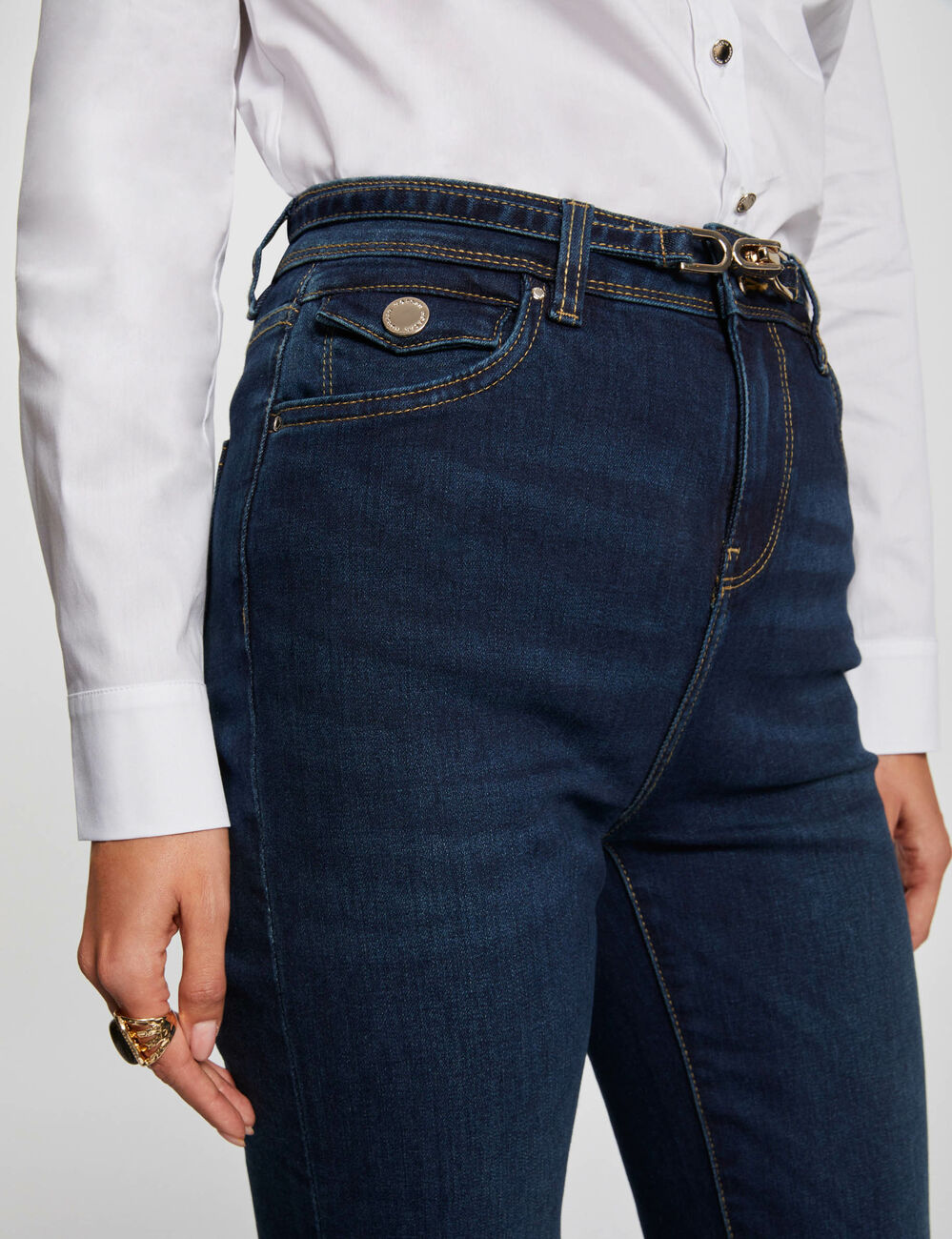 Flared Jeans mit hoher Taille rohes denim damen