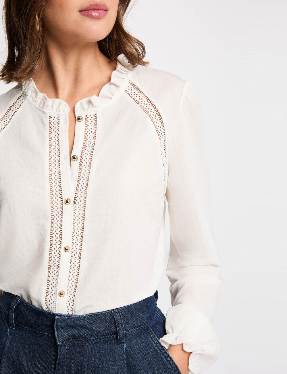 T-shirt dentelle col montant blanc femme