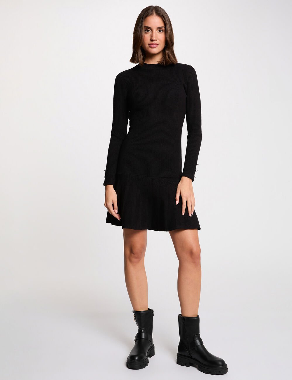 Robe tricot courte col rond noir femme