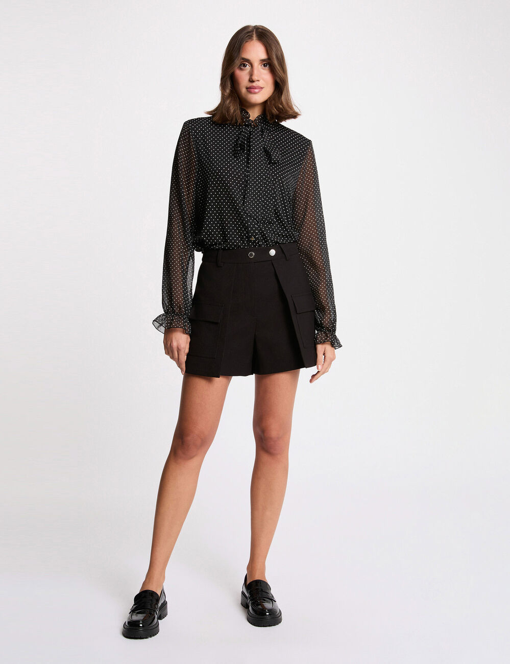 Short droit poches &agrave; rabat noir femme