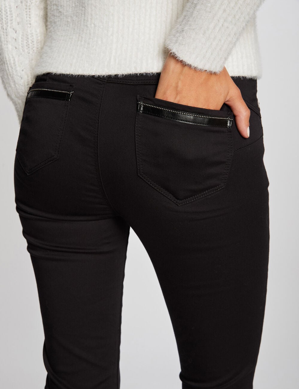 Pantalon slim satin noir femme