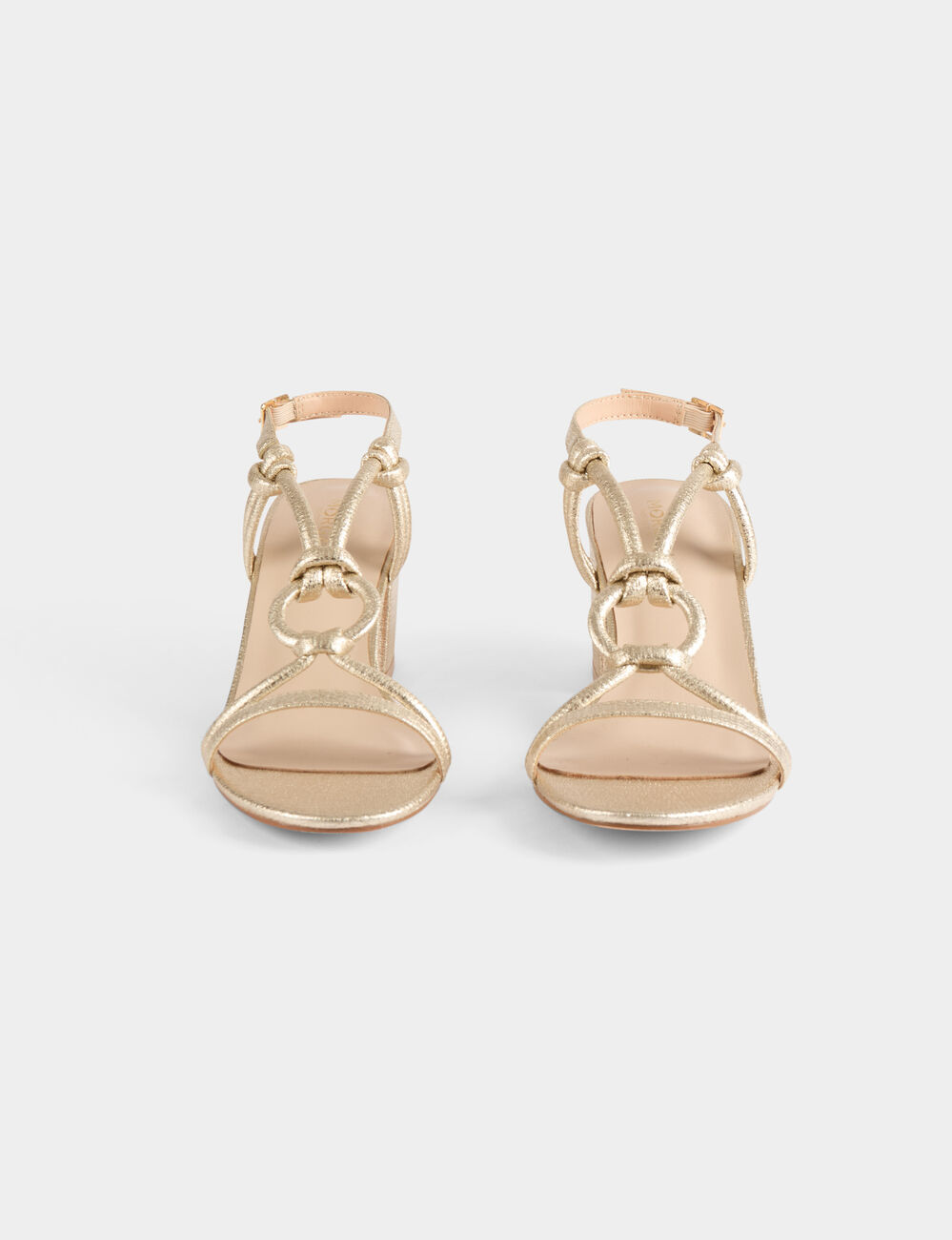 Sandalen mit Absatz und Ringen goldgelb damen