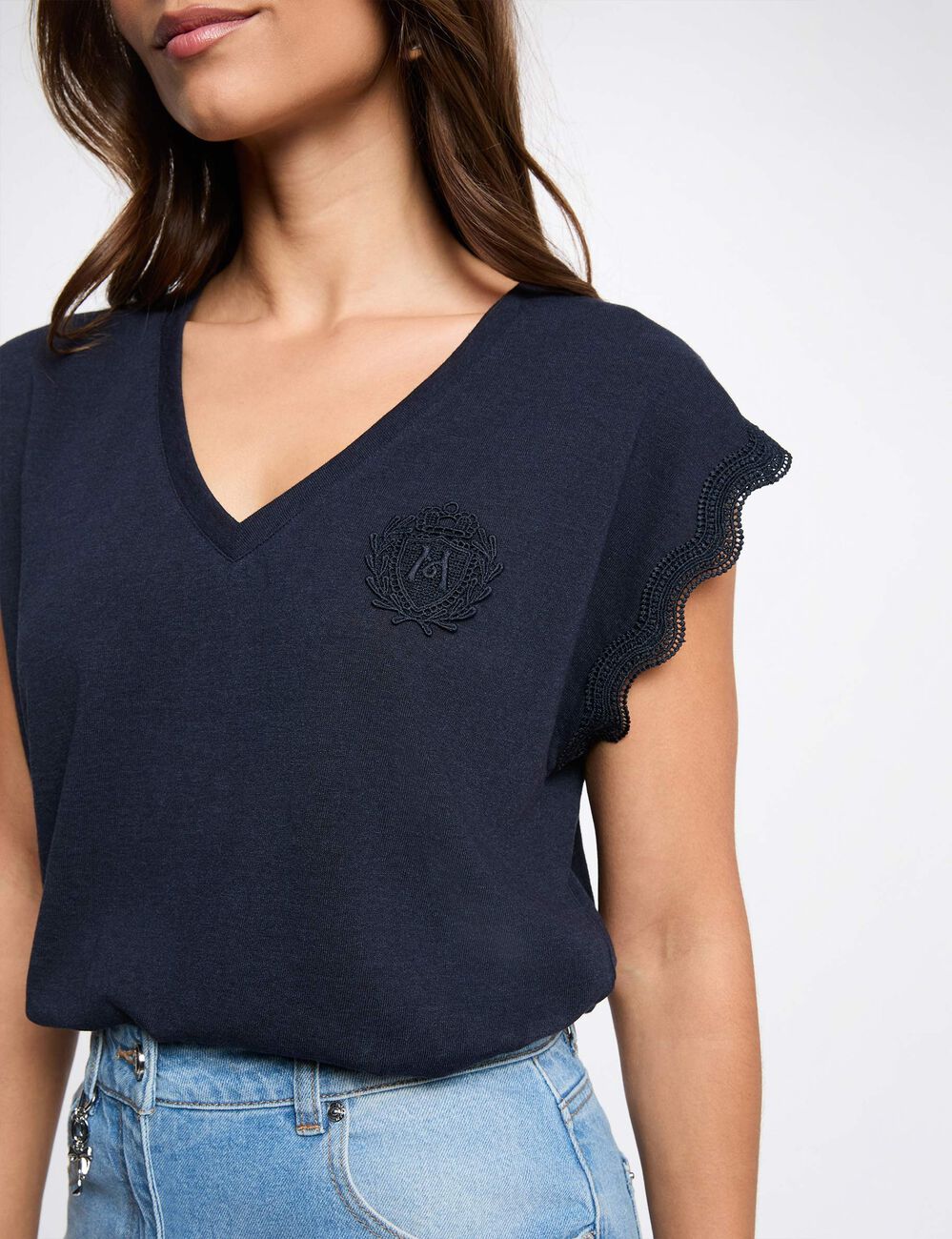 T-shirt col v manches courtes bleu marine femme