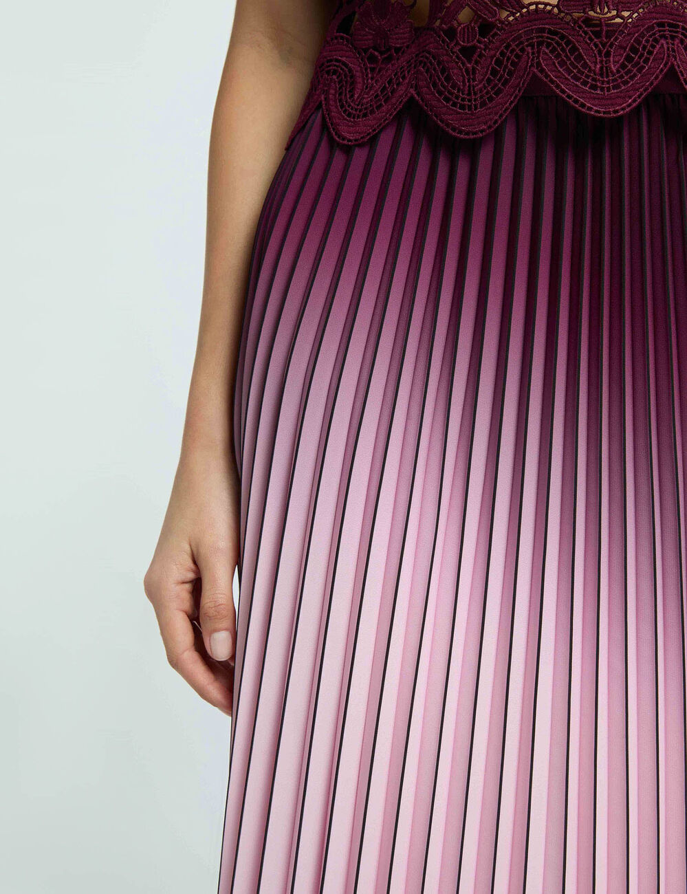 Jupe longue pliss&eacute;e prune femme
