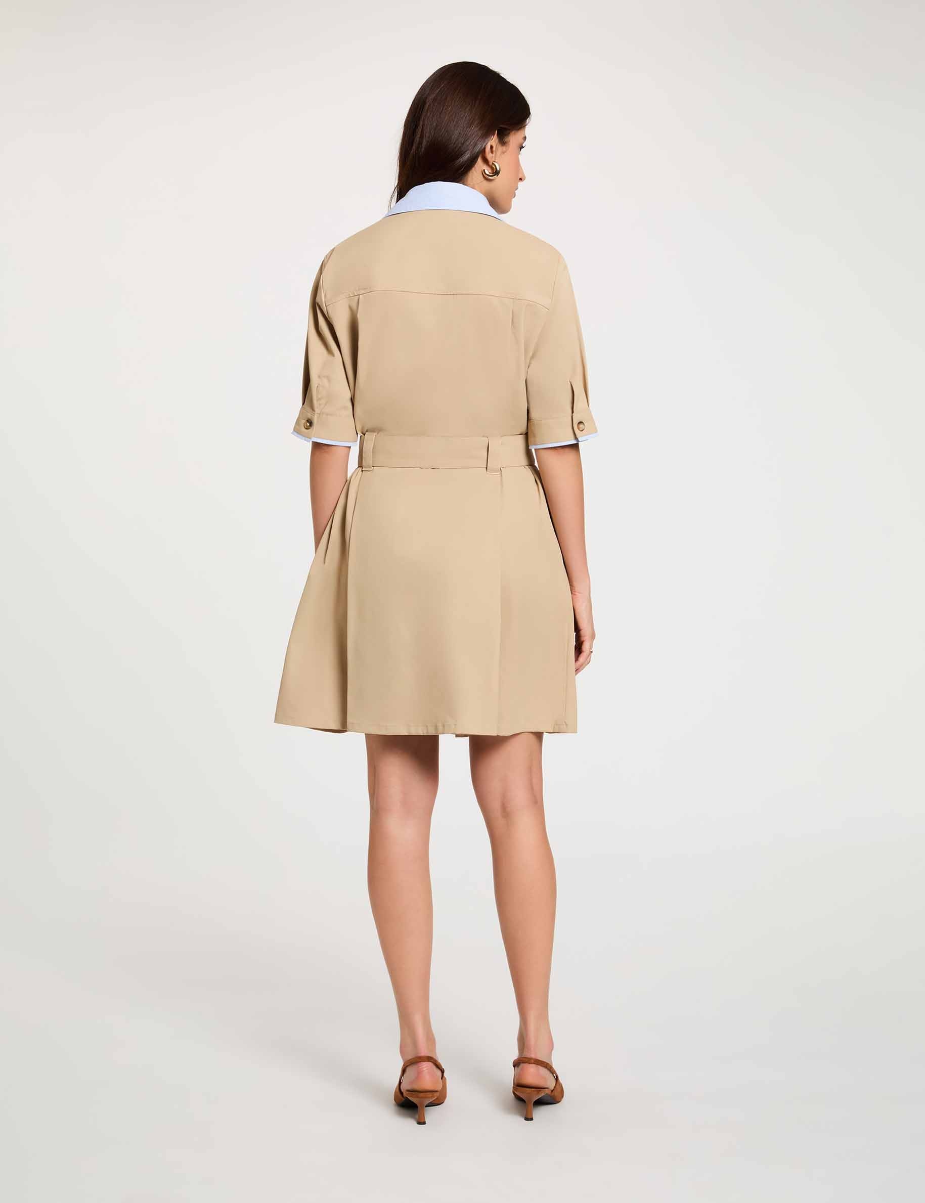 Kurzes Kleid mit Reverskragen beige damen