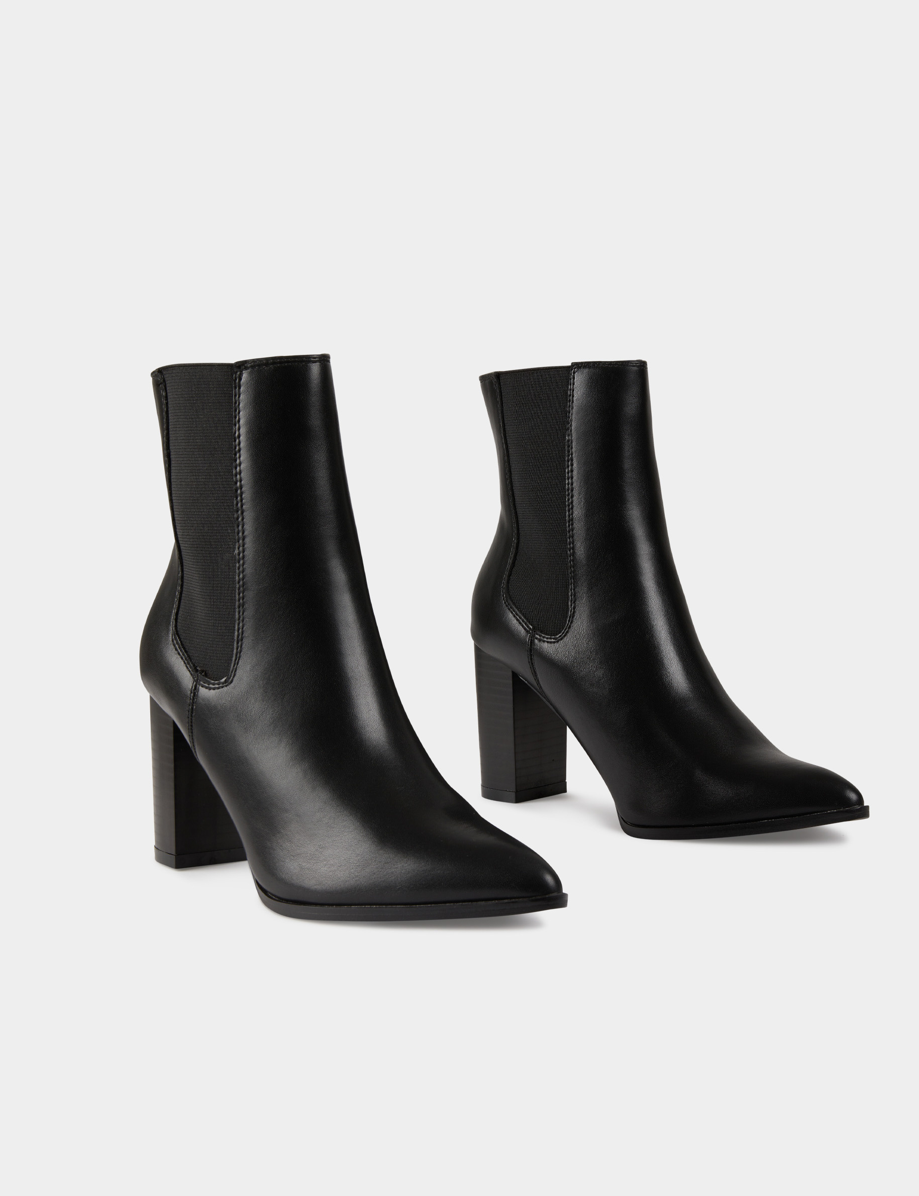 elastische stiefeletten mit absatzen schwarz damen Elastische Stiefeletten mit Absätzen schwarz damen