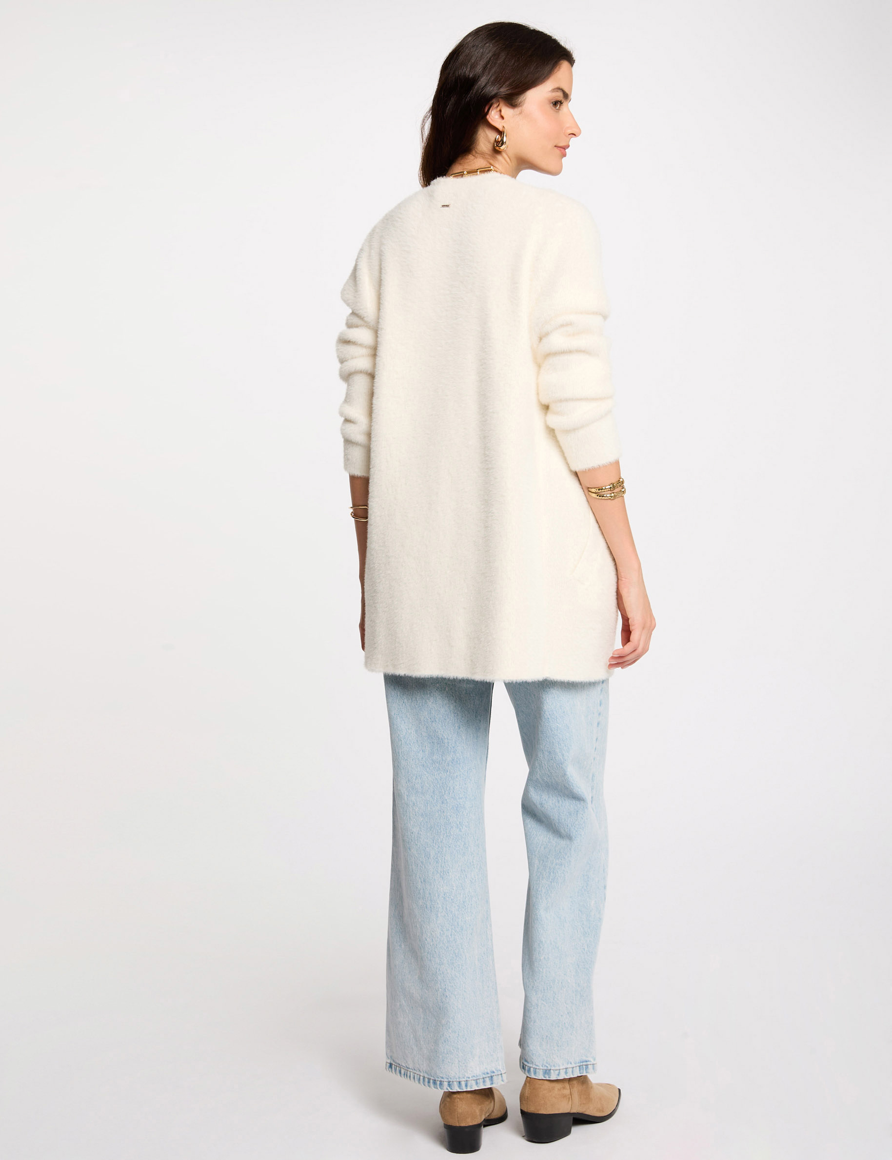 lange strickjacke mit flauschigem strick elfenbein damen Lange Strickjacke mit flauschigem Strick elfenbein damen