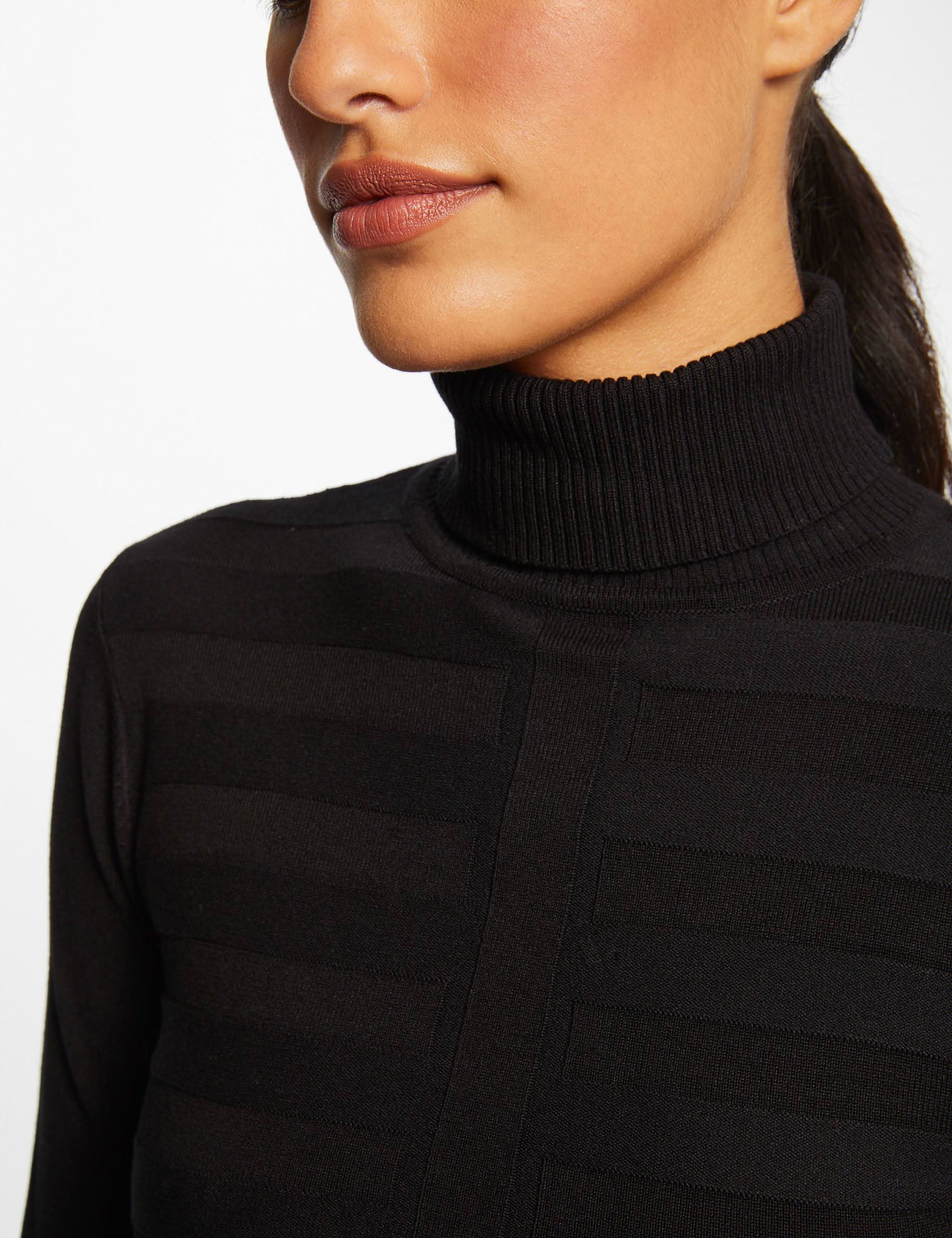 Taillierter Rollkragenpullover schwarz damen