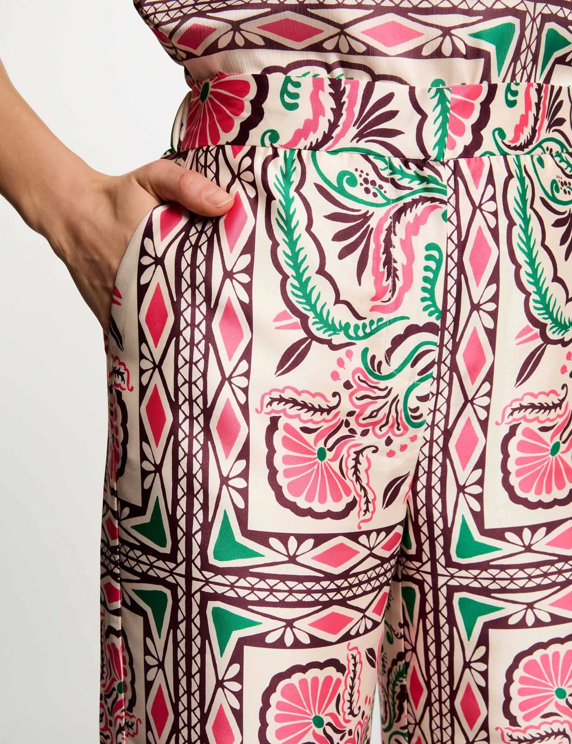 Pantalon large satin&eacute; multicolore femme