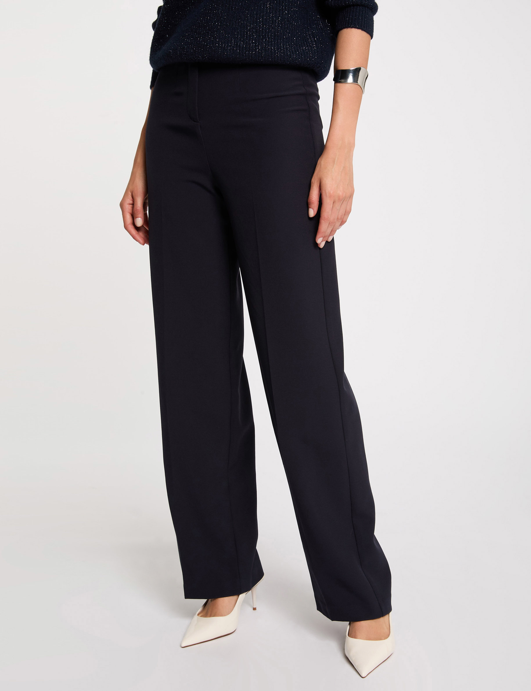 pantalon droit a pinces bleu marine femme Pantalon droit à pinces bleu marine femme