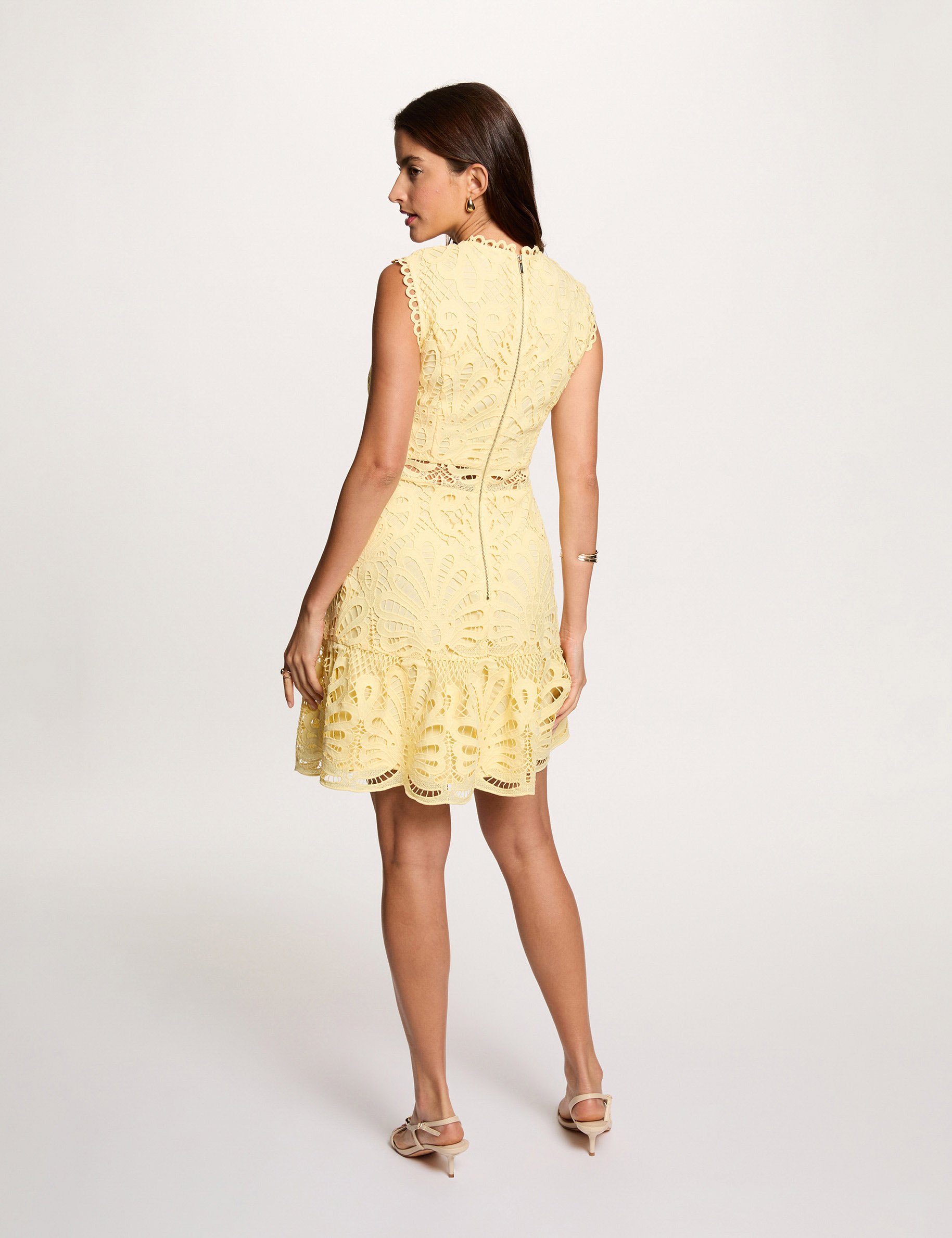 Robe courte trap&egrave;ze dentelle jaune clair femme