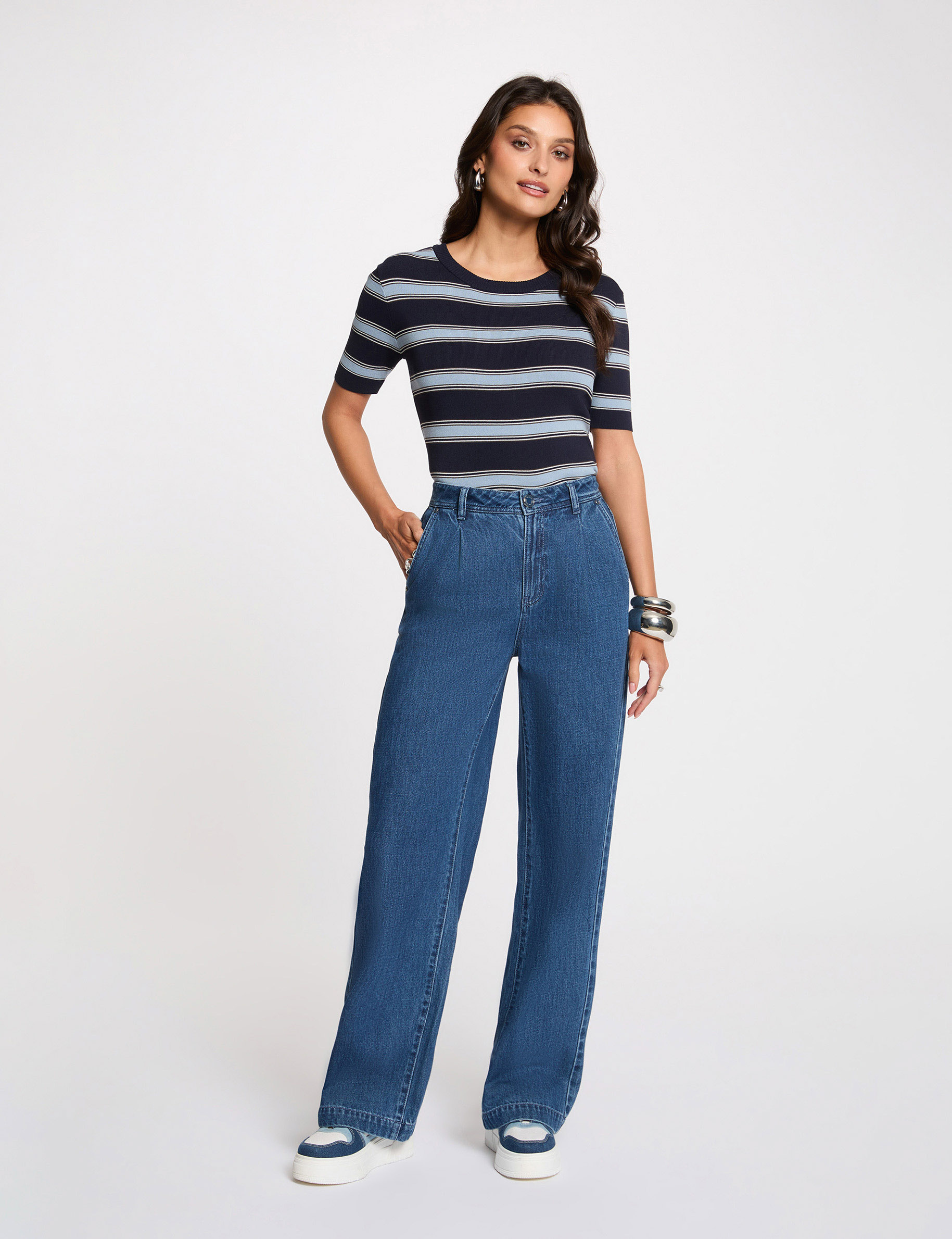 Pull ajust&eacute; manches courtes bleu marine femme