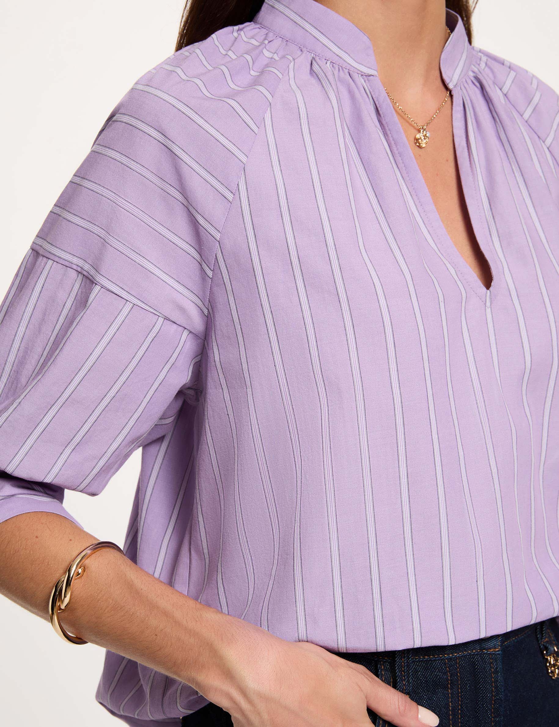 Gestreifte Bluse mit V-Ausschnitt mehrfarbig damen