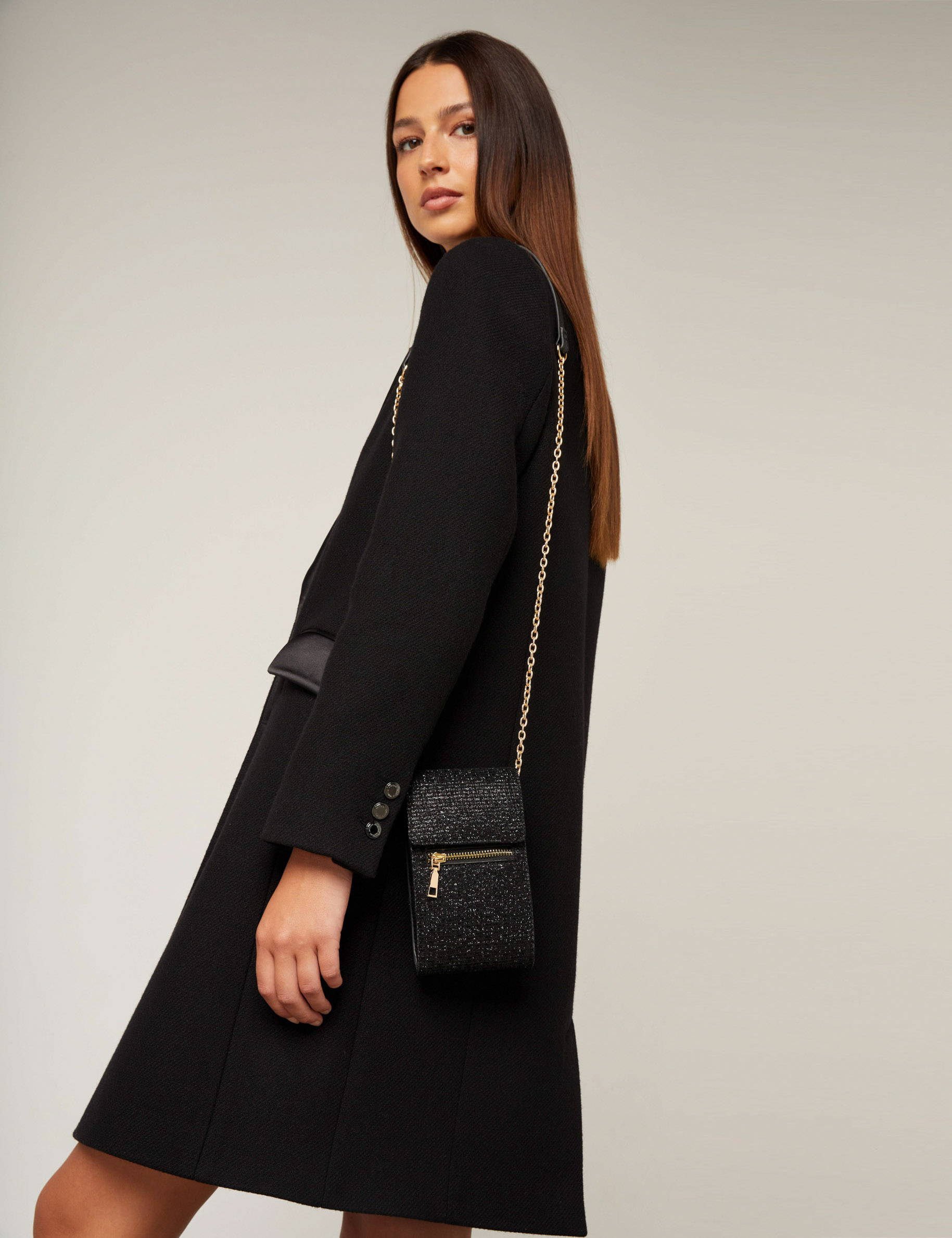 handytasche mit pailletten schwarz damen Handytasche mit Pailletten schwarz damen