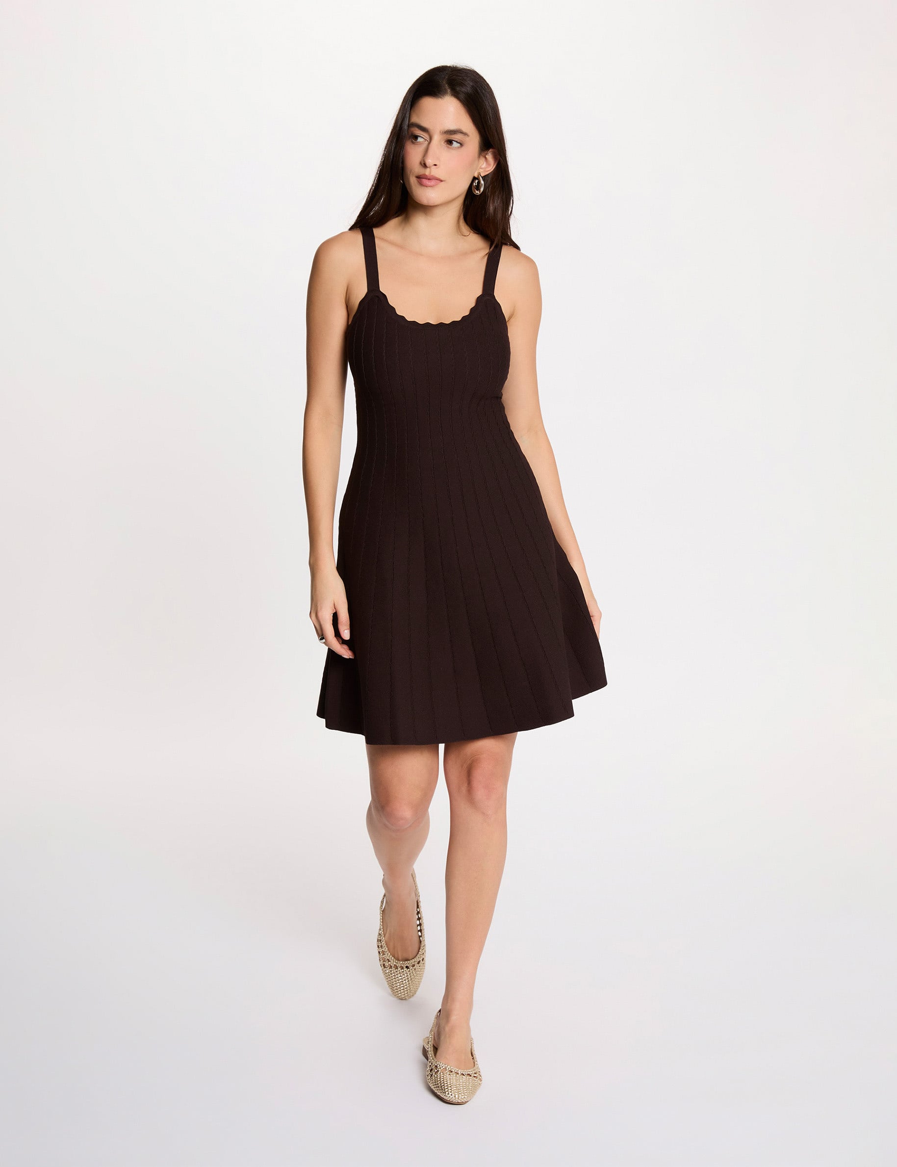 Robe tricot courte trap&egrave;ze marron fonc&eacute; femme