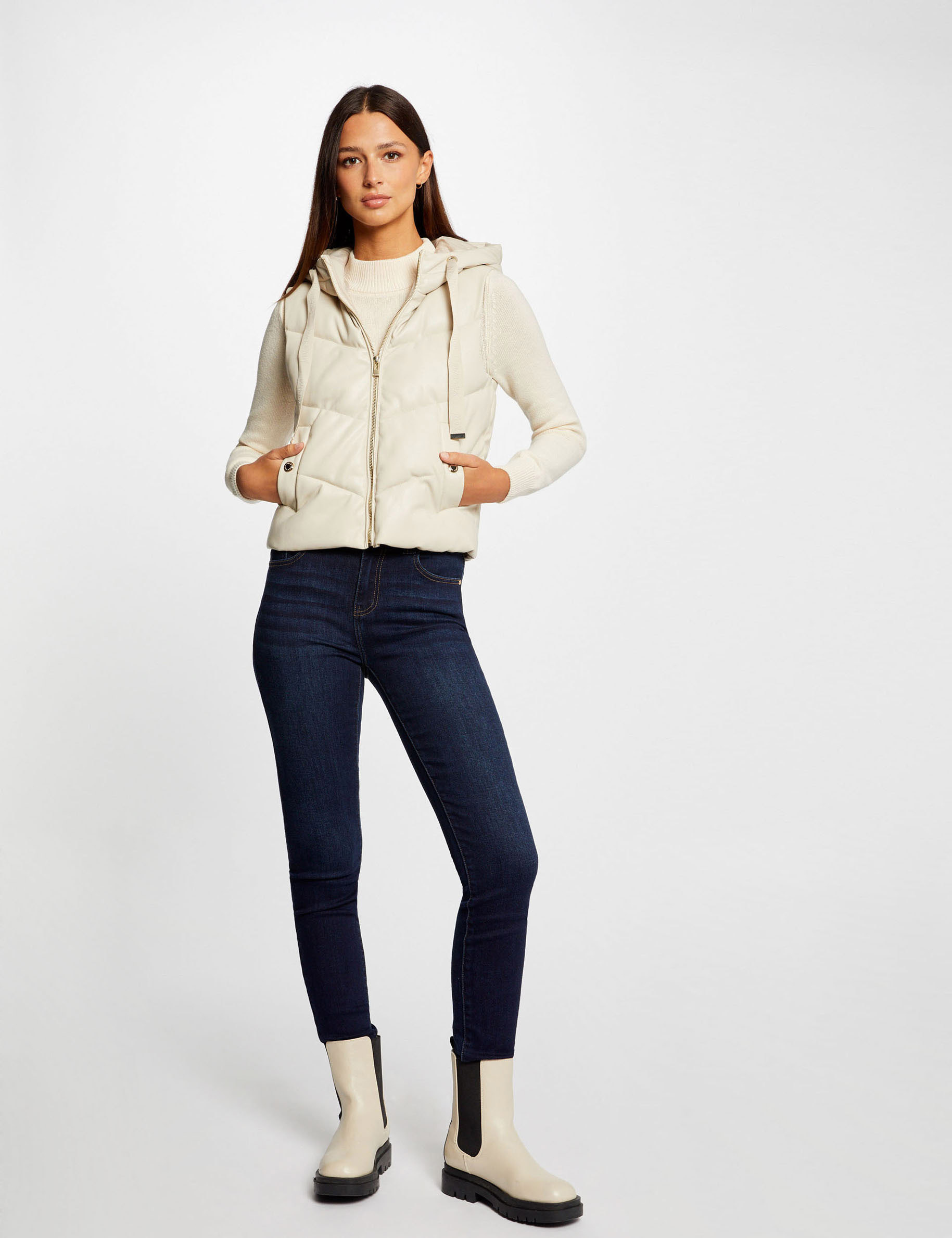 gerade daunenjacke mit kapuze elfenbein damen Gerade Daunenjacke mit Kapuze elfenbein damen