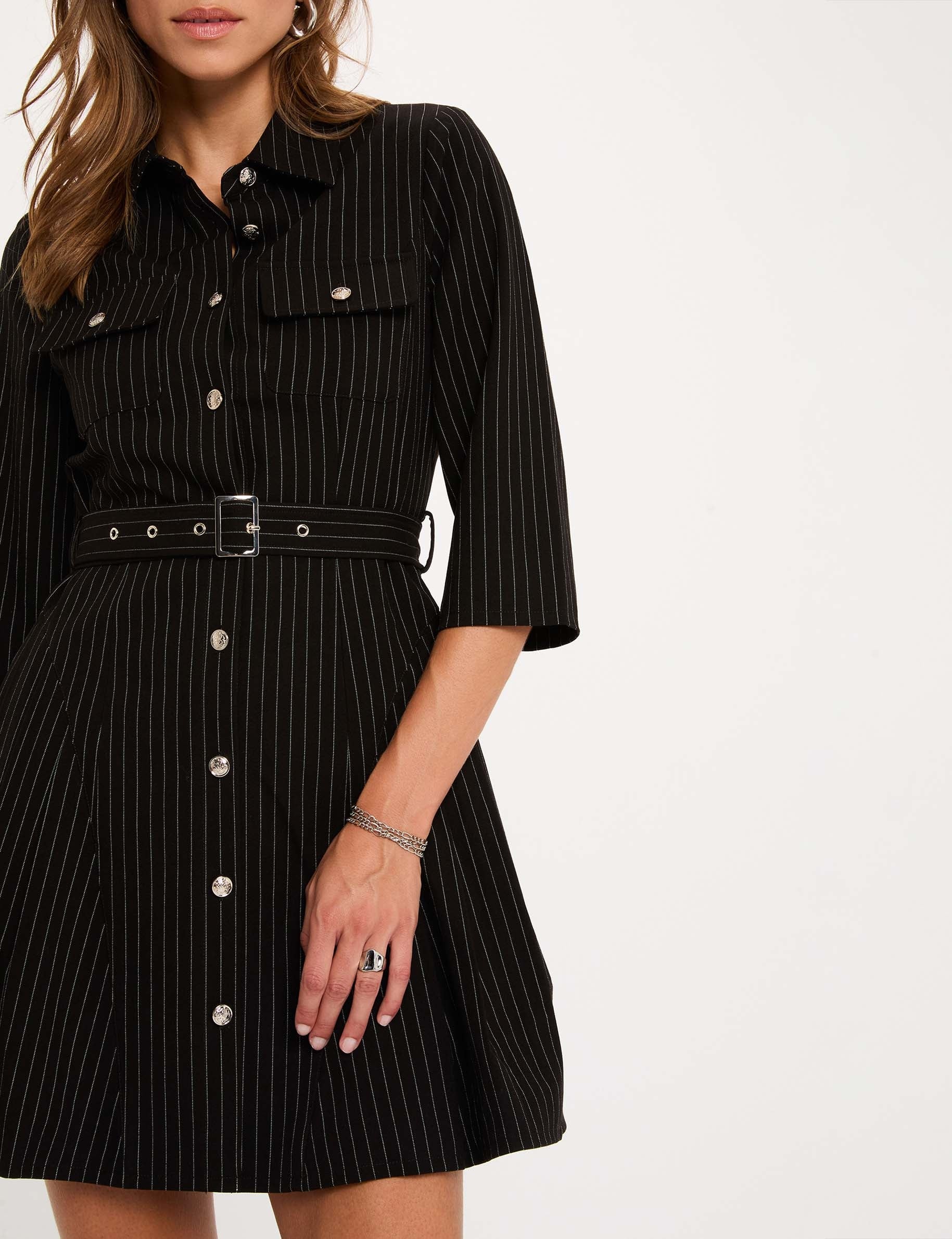 Kurzes, figurbetontes Kleid schwarz damen