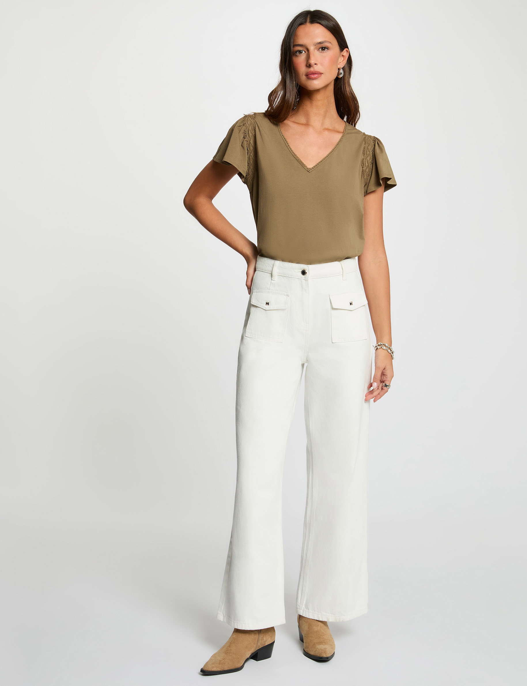 T-shirt col v volants vert kaki femme