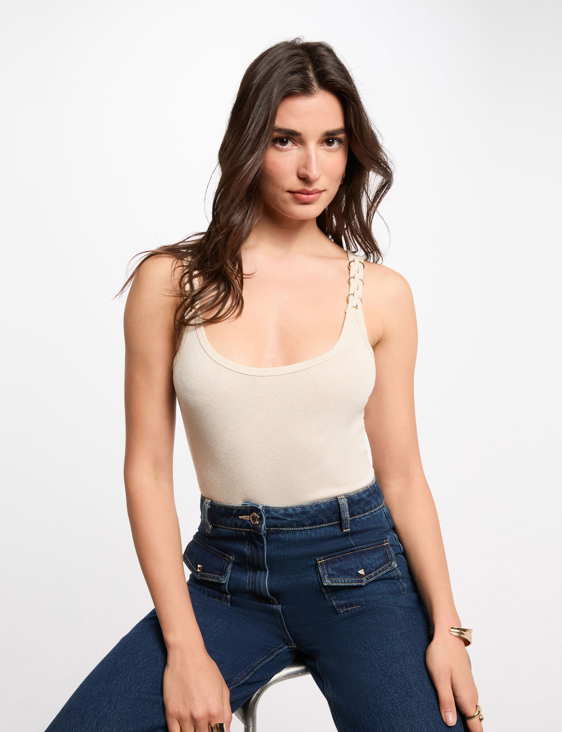 T-shirt cintr&eacute; col rond blanc femme