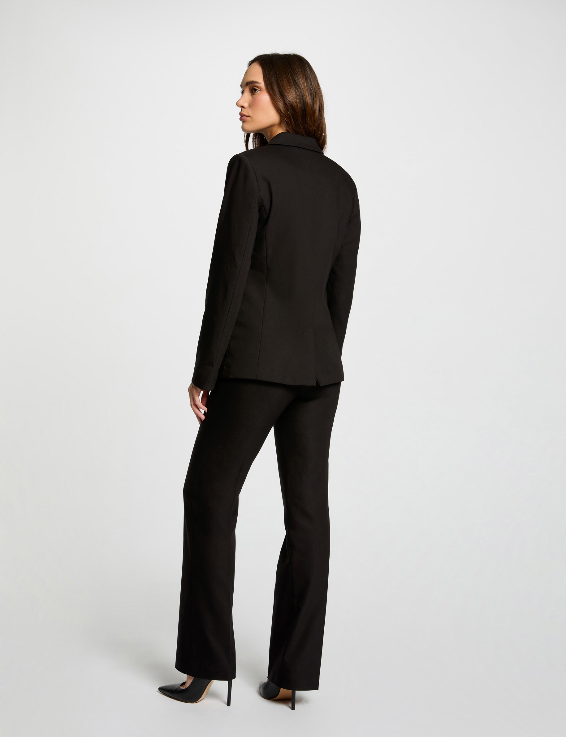 taillierte jacke mit reiverschluss schwarz damen Taillierte Jacke mit Reißverschluss schwarz damen
