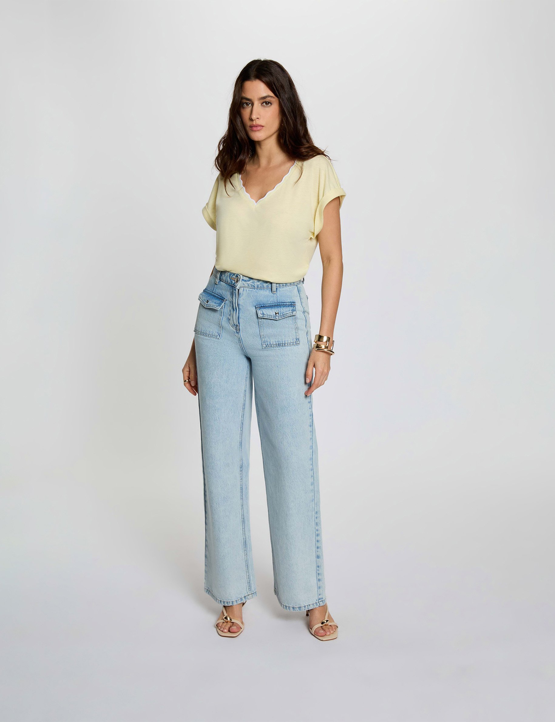 T-shirt col v manches courtes jaune pastel femme
