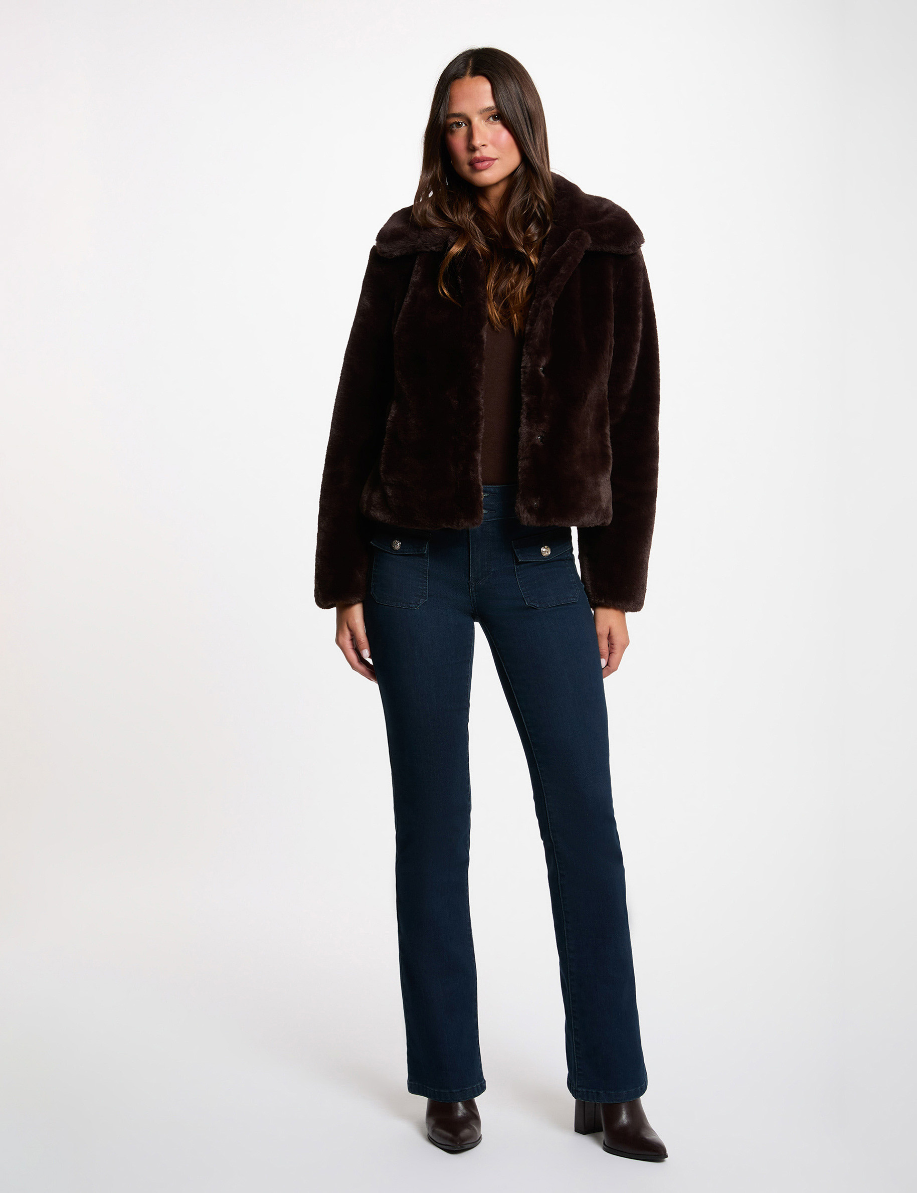 Kurze Jacke aus Kunstfell dunkelbraun damen