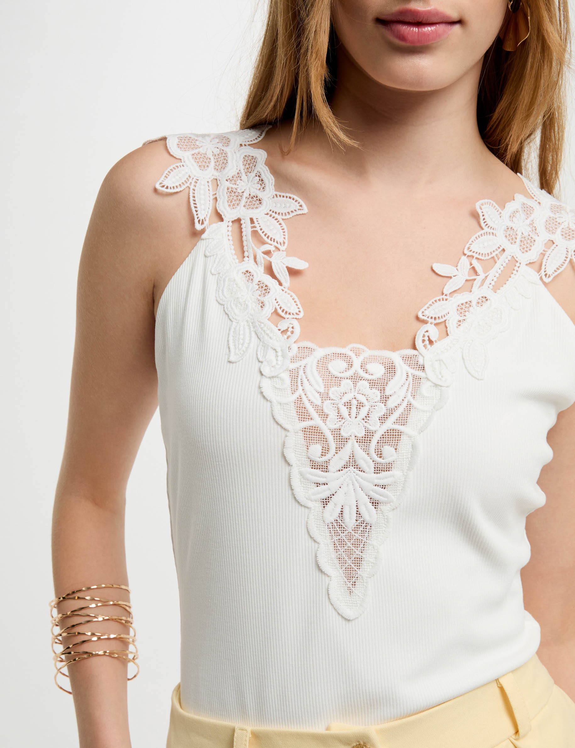 top mit dunnen tragern weiss damen Top mit dünnen Trägern weiss damen